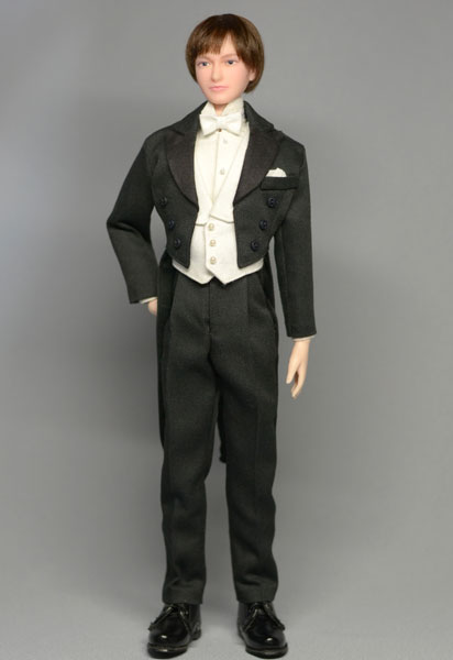 0530-john-tailcoat.jpg 412600 20K